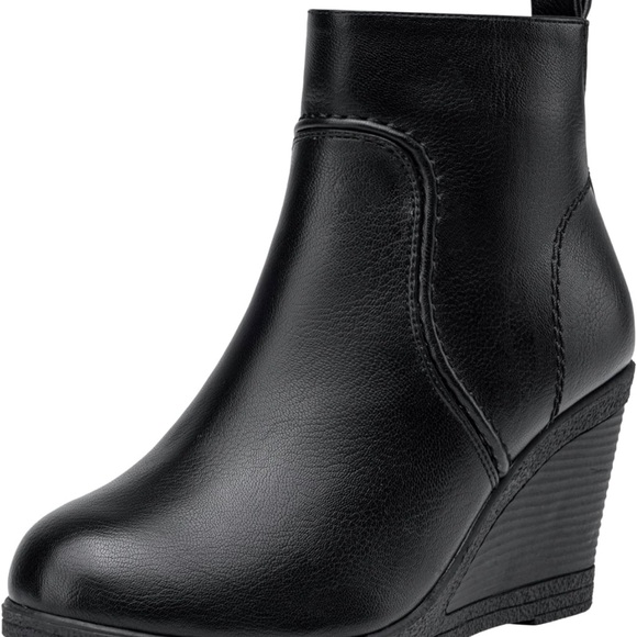 Vespose Womens 9679 wedge ankle bootie black boots 8.5 EUC like new faux… - Picture 6 of 6